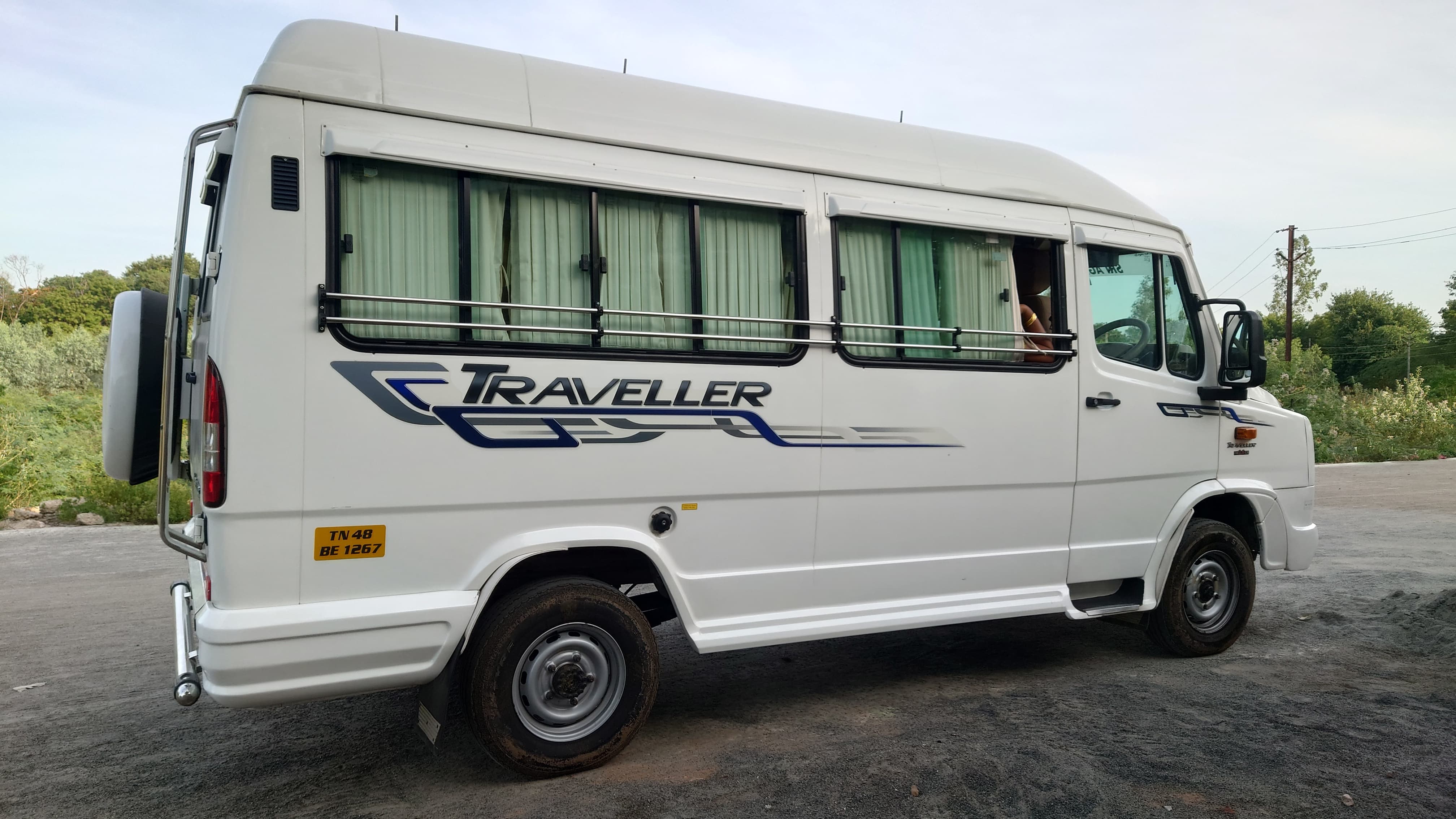 Tempo Travels in trichy